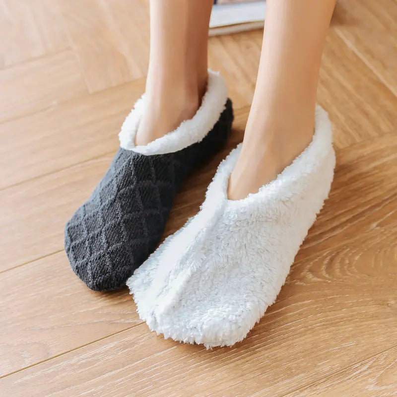Winter Breathable Non-slip Floor Socks Women Fleece Warm Socks Home Girls Plush Candy Color Footprint Ankle Indoor Slippers Sock