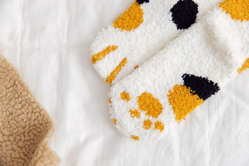 HOT 10Pairs Wholesale Plush Thickened Super Soft Lovely Cat Claw Women Socks Autumn Winter Warm Furry Sleeping Middle Tube Socks