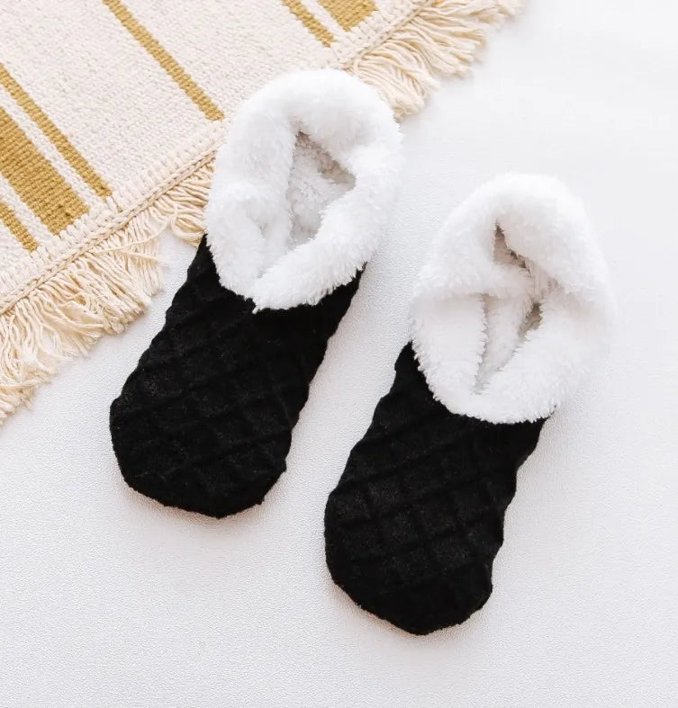 Winter Breathable Non-slip Floor Socks Women Fleece Warm Socks Home Girls Plush Candy Color Footprint Ankle Indoor Slippers Sock