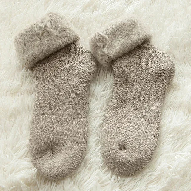 Super Soft Fleece Winter Warm Socks for Women Solid Winter Warm Thicken Coral Plush Socks Thermal Snow Home Sleep Floor Socks